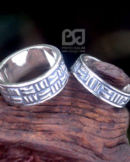wedding ring